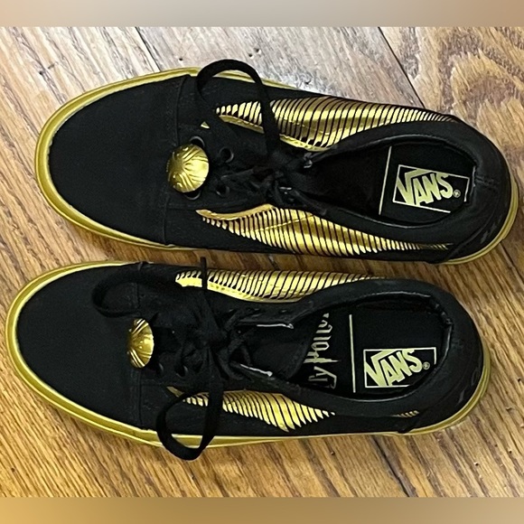 EUC Vans x Harry Potter Golden Snitch Sneaker, Black - Picture 4 of 7